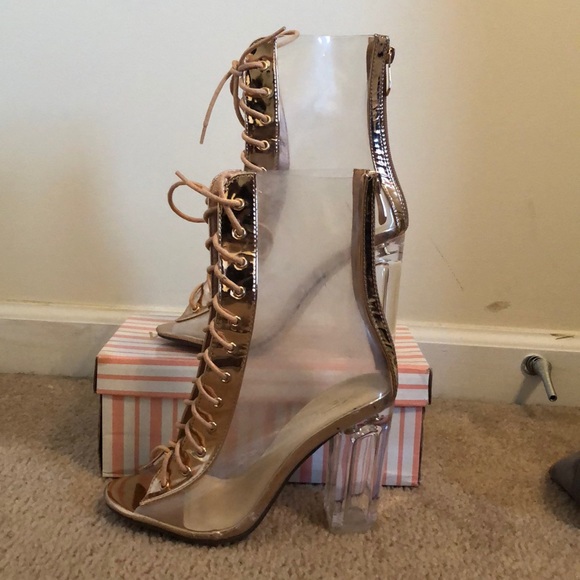Heel - Picture 1 of 4